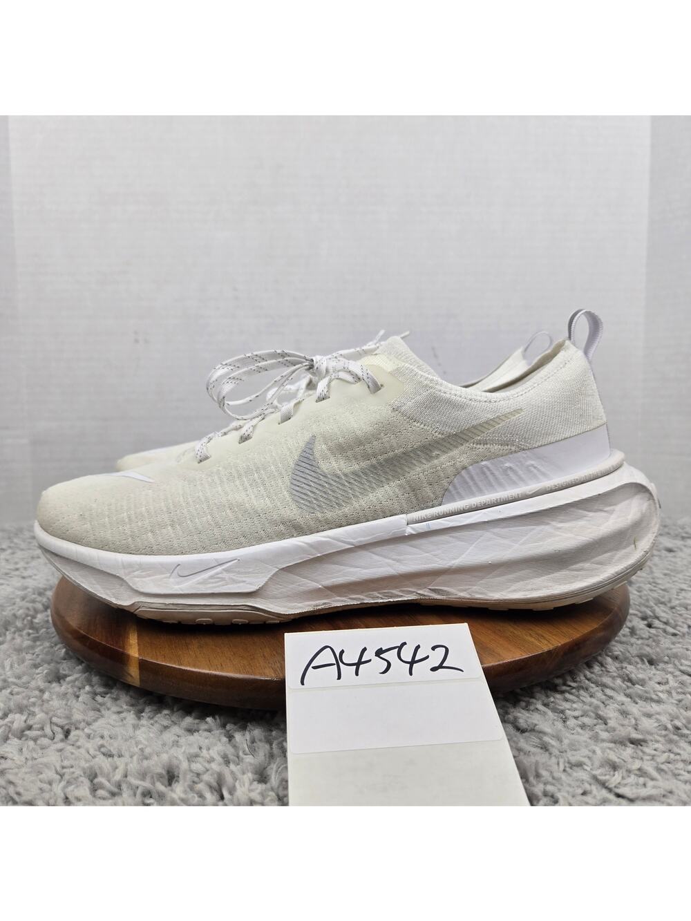 Nike Men 13 ZoomX Invincible Run 3 White Photon Dust Gym Running Shoe DR2615-103